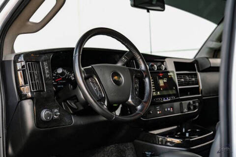 2023 Chevrolet Express 2500