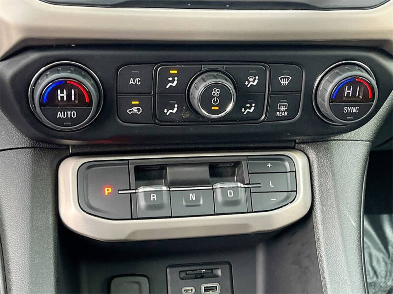 2020 GMC Acadia Denali