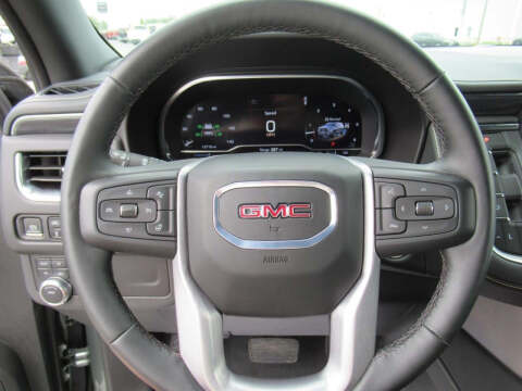 2024 GMC Yukon XL SLT