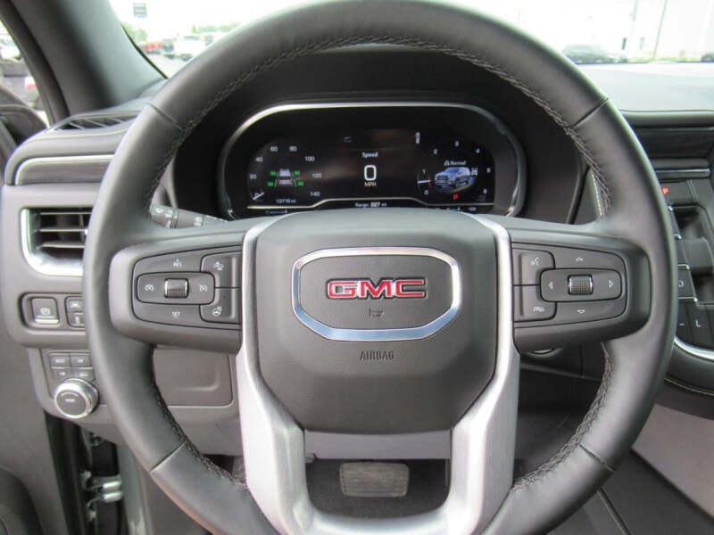 2024 GMC Yukon XL SLT
