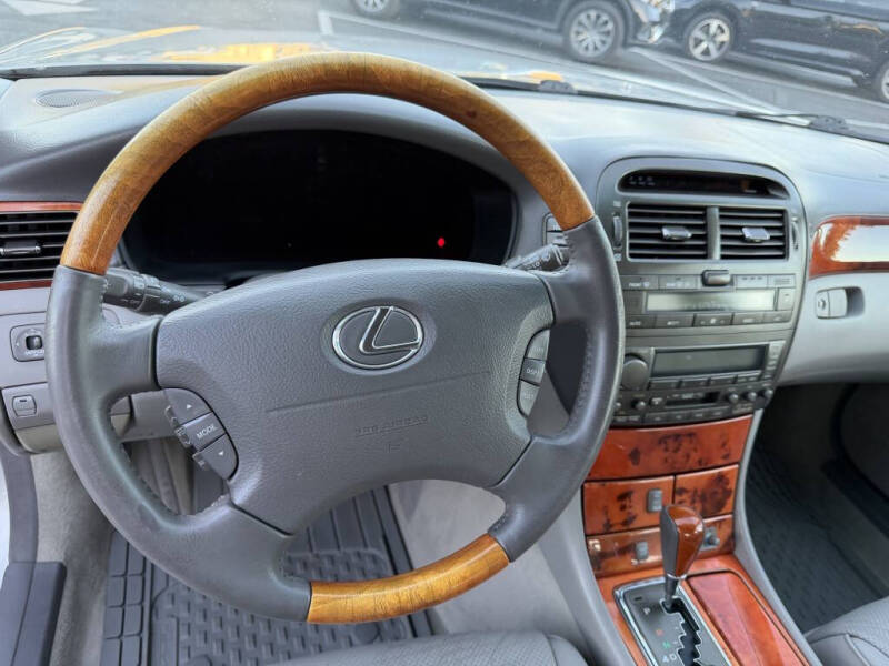 2003 Lexus LS 430