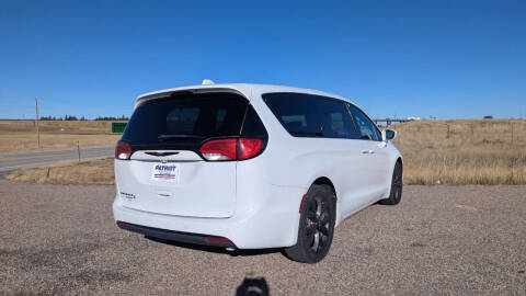 2018 Chrysler Pacifica Touring Plus