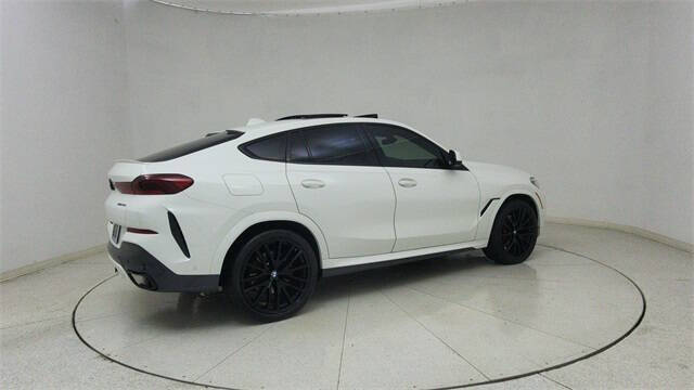 2023 BMW X6 xDrive40i