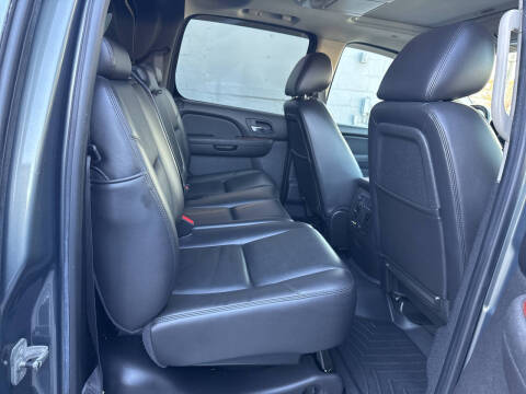 2011 Chevrolet Avalanche LTZ