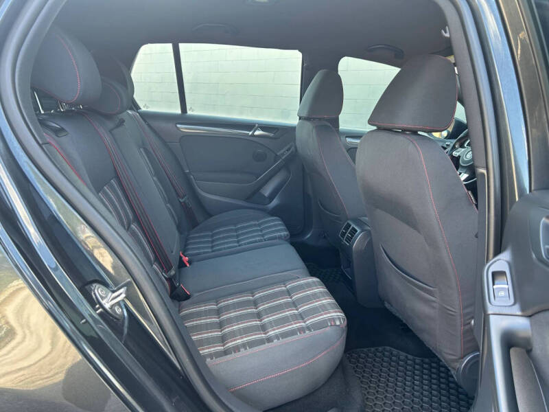 2014 Volkswagen GTI Wolfsburg Edition PZEV