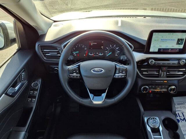 2022 Ford Escape SEL