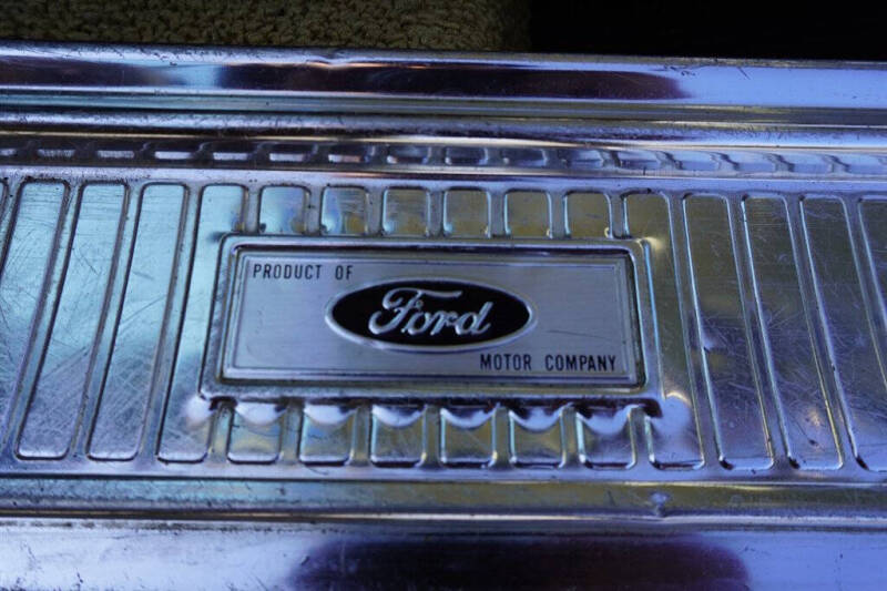 1964 Ford Thunderbird