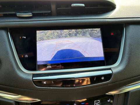 2022 Cadillac XT5 Luxury