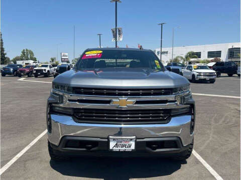 2020 Chevrolet Silverado 1500 for sale at Carros Usados Fresno in Clovis CA