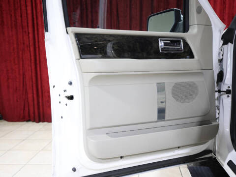 2017 Lincoln Navigator Select