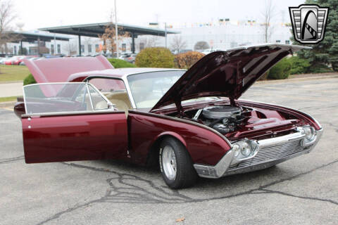 1962 Ford Thunderbird