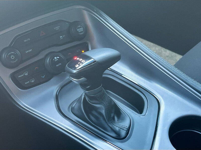 2023 Dodge Challenger SXT