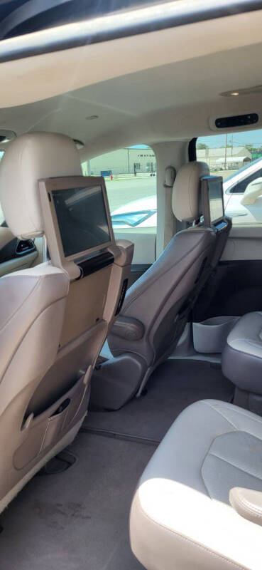 2017 Chrysler Pacifica Touring-L Plus