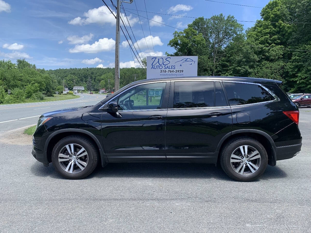 View vehicle photo 2