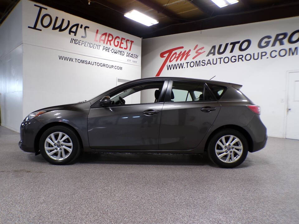 Dk. Gray 2013 Mazda Mazda3 i Touring i Touring 4dr Hatchback 6A 2