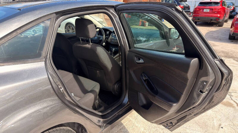 2017 Ford Focus SE