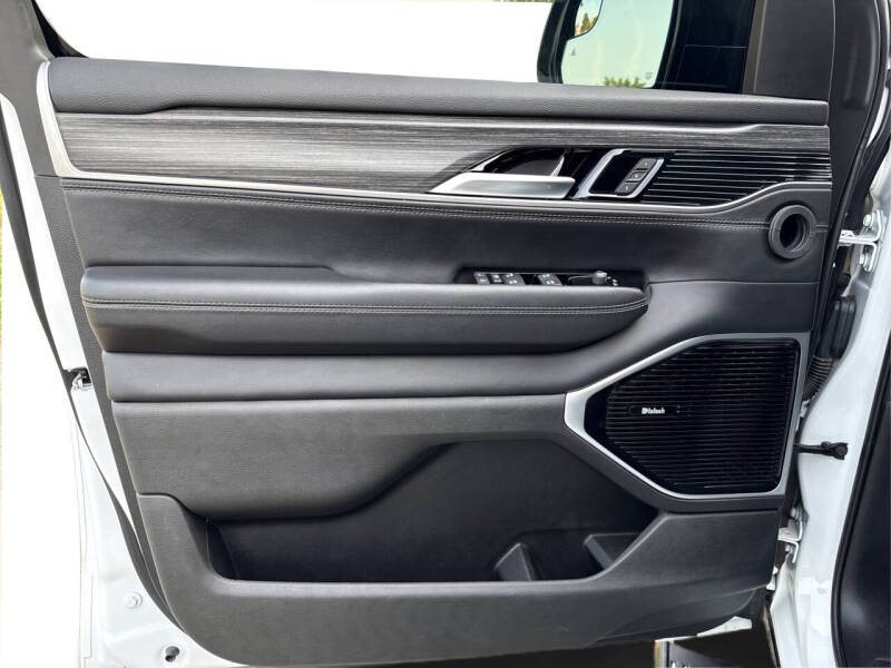 2024 Jeep Wagoneer Series III