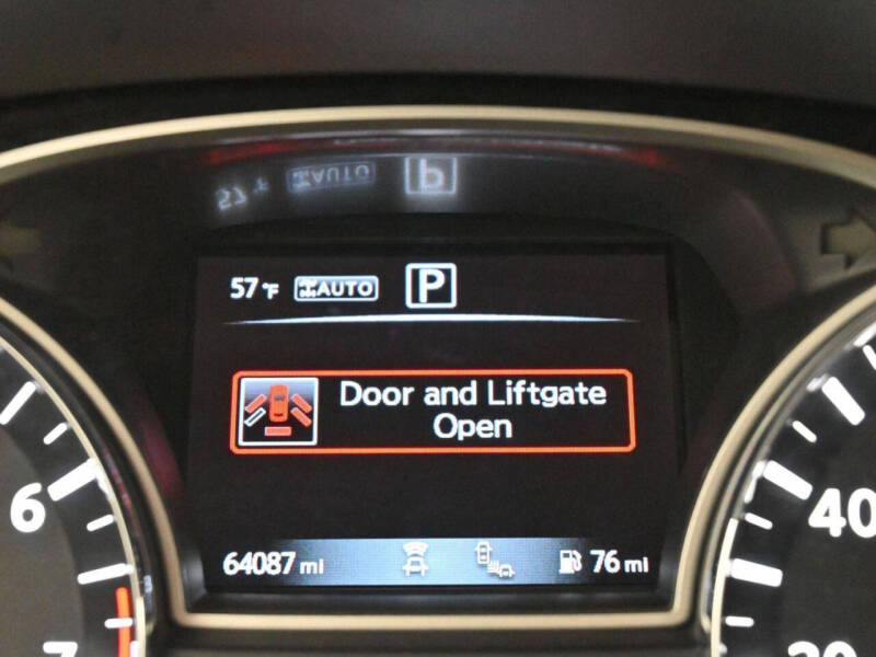 2020 Nissan Pathfinder SL