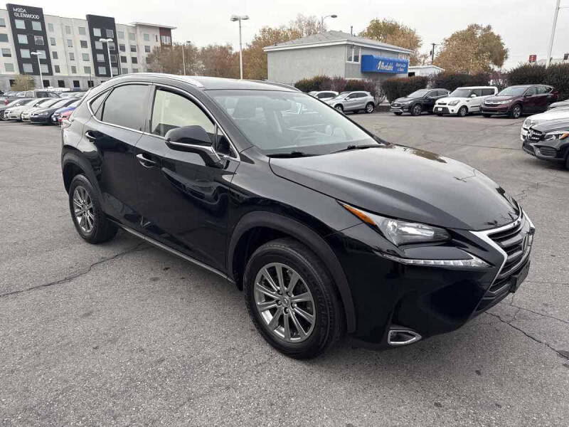 2017 Lexus NX 200t