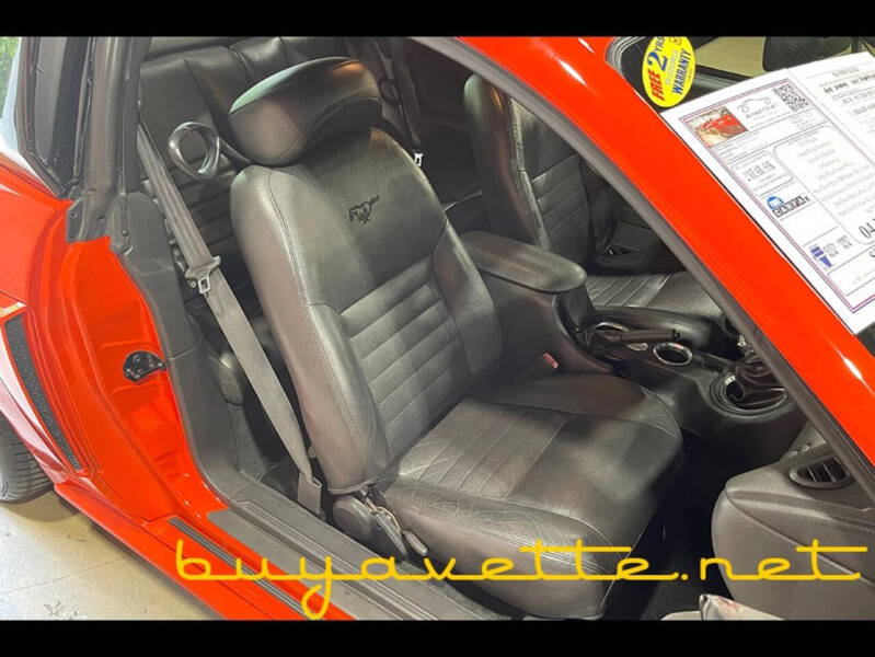 2004 Ford Mustang GT Deluxe