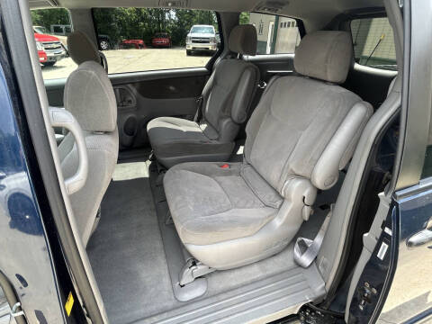2004 Toyota Sienna CE 7 Passenger