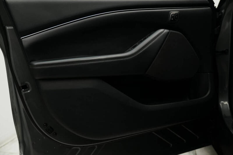 2021 Ford Mustang Mach-E Select