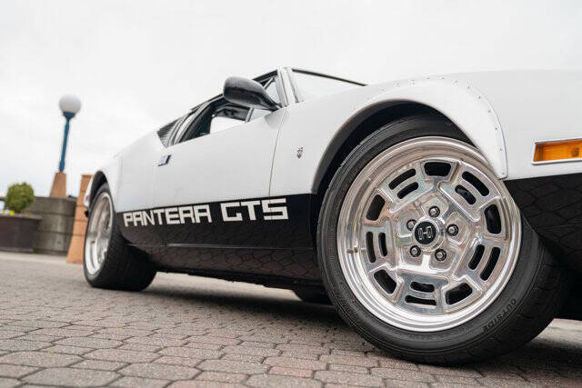 1974 De Tomaso Pantera 23