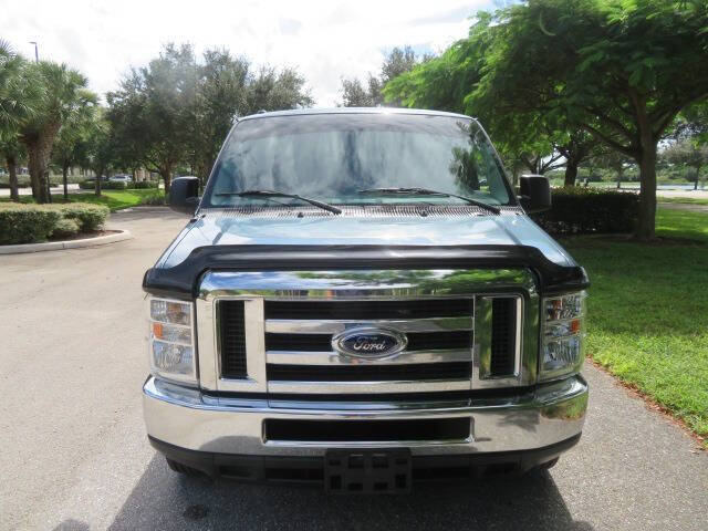 2013 Ford E-Series E-150 XLT