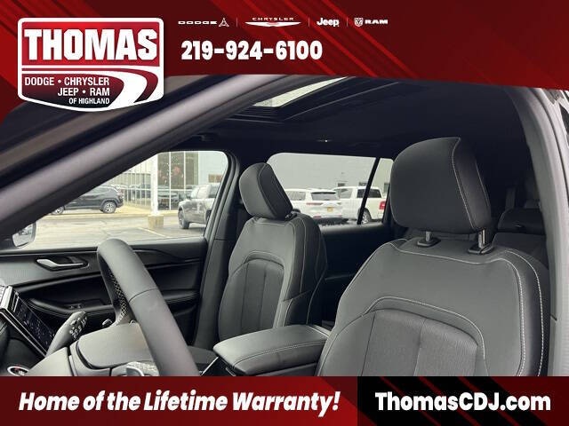 2025 Jeep Grand Cherokee L Laredo