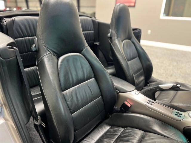 2002 Porsche 911 Carrera 4