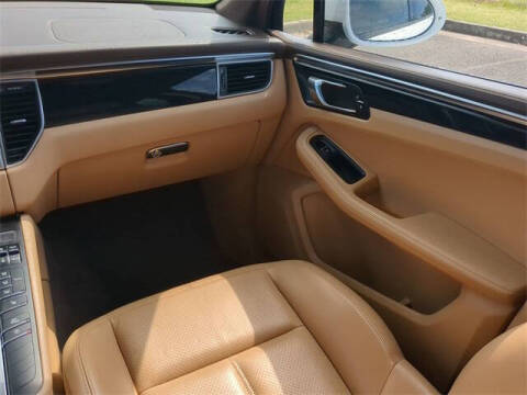 2016 Porsche Macan S