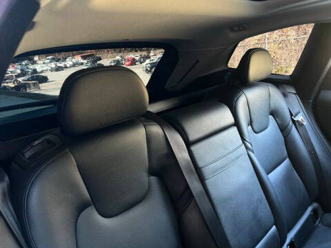 2018 Volvo XC60 T5 Momentum