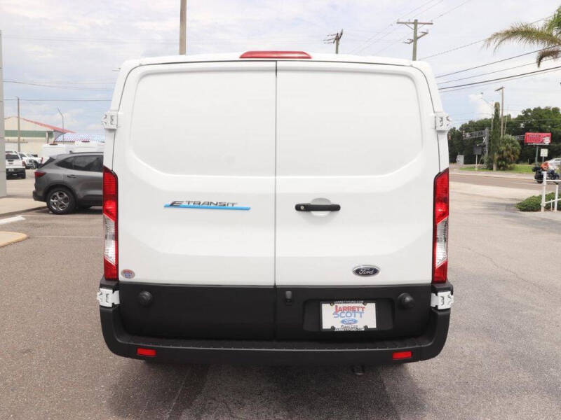 2023 Ford E-Transit