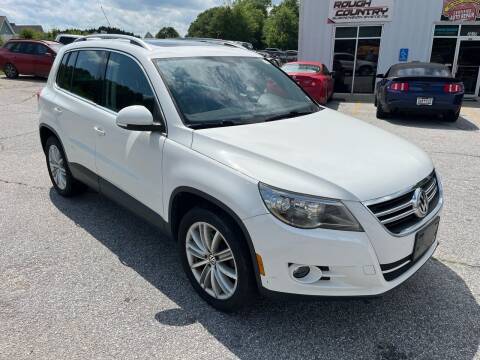2011 Volkswagen Tiguan for sale at UpCountry Motors in Taylors SC