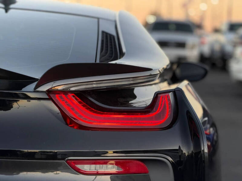 2015 BMW i8