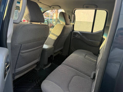 2017 Nissan Frontier SV