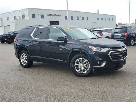 2020 Chevrolet Traverse for sale at Betten Baker Preowned Center in Twin Lake MI