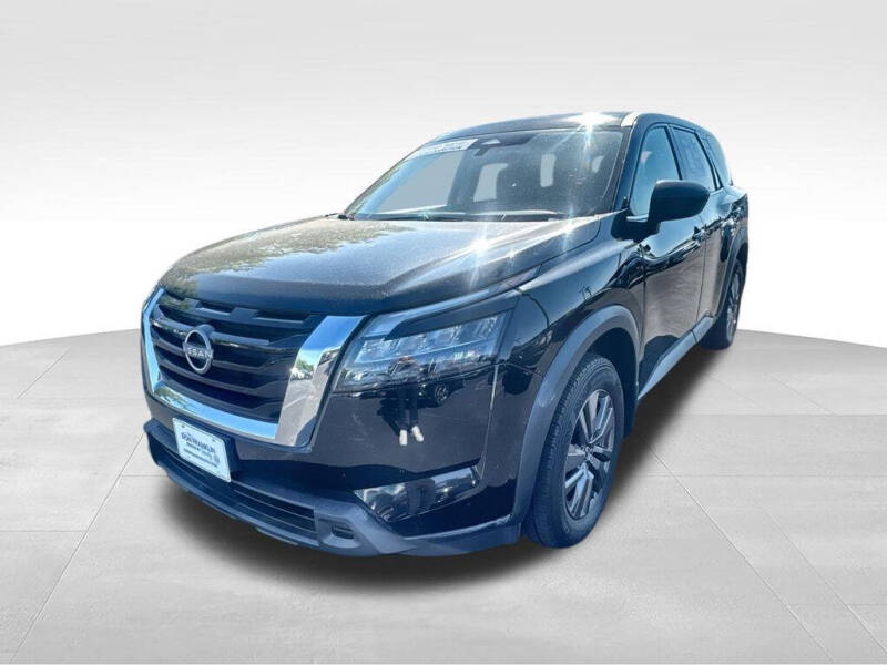 2023 Nissan Pathfinder S