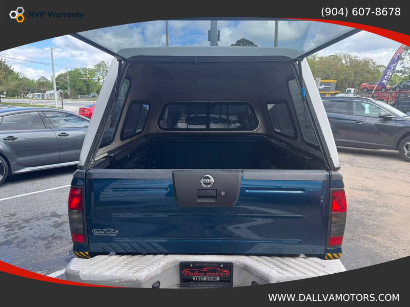 2004 Nissan Frontier XE