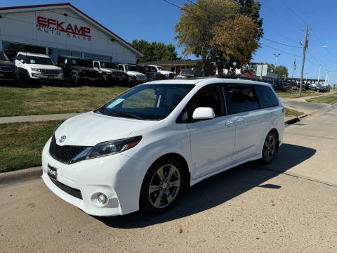 2017 Toyota Sienna for sale at Efkamp Auto Sales in Des Moines IA