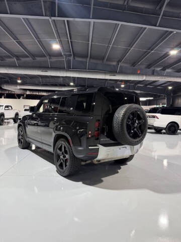 2020 Land Rover Defender 110 SE
