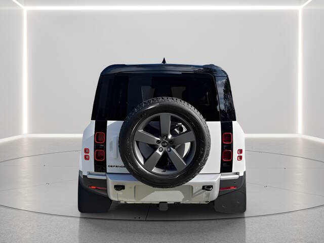 2025 Land Rover Defender 90 P300 S