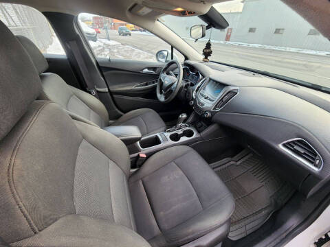 2017 Chevrolet Cruze LT Auto