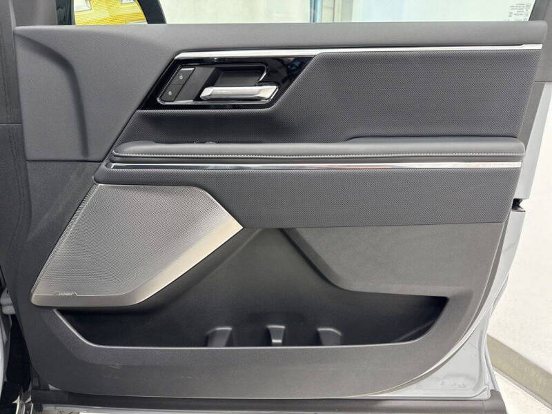 2025 GMC Sierra EV Denali