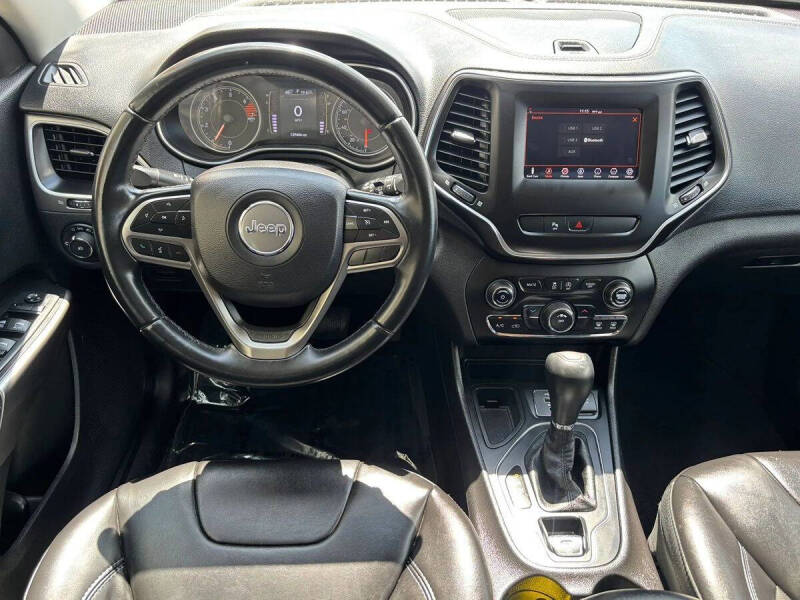 2019 Jeep Cherokee Latitude Plus