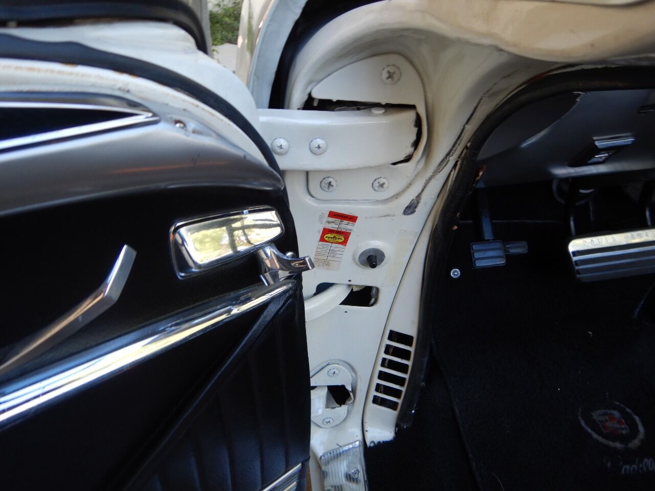 1957 Cadillac Eldorado Biarritz 39