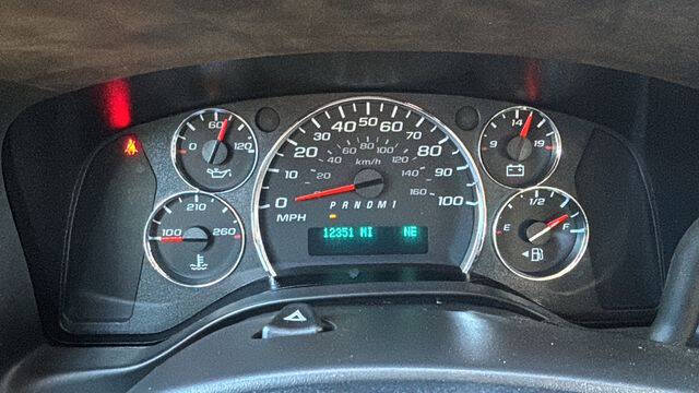 2025 Chevrolet Express LT 3500