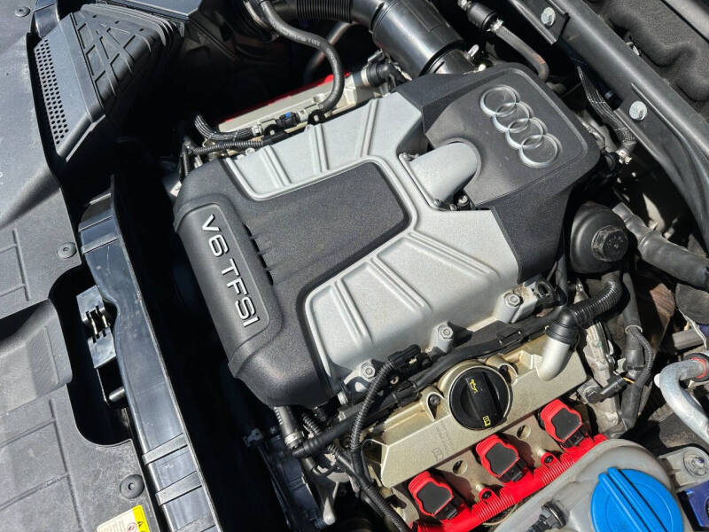 2015 Audi SQ5 3.0T quattro Premium Plus