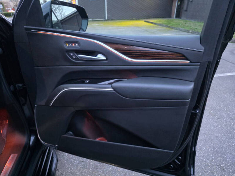 2023 Cadillac Escalade Premium Luxury