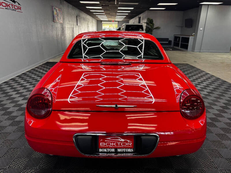 2002 Ford Thunderbird Deluxe